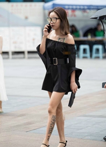 女人脱光衣服软件,揭秘：虚拟世界中的女性自我表达新方式-4